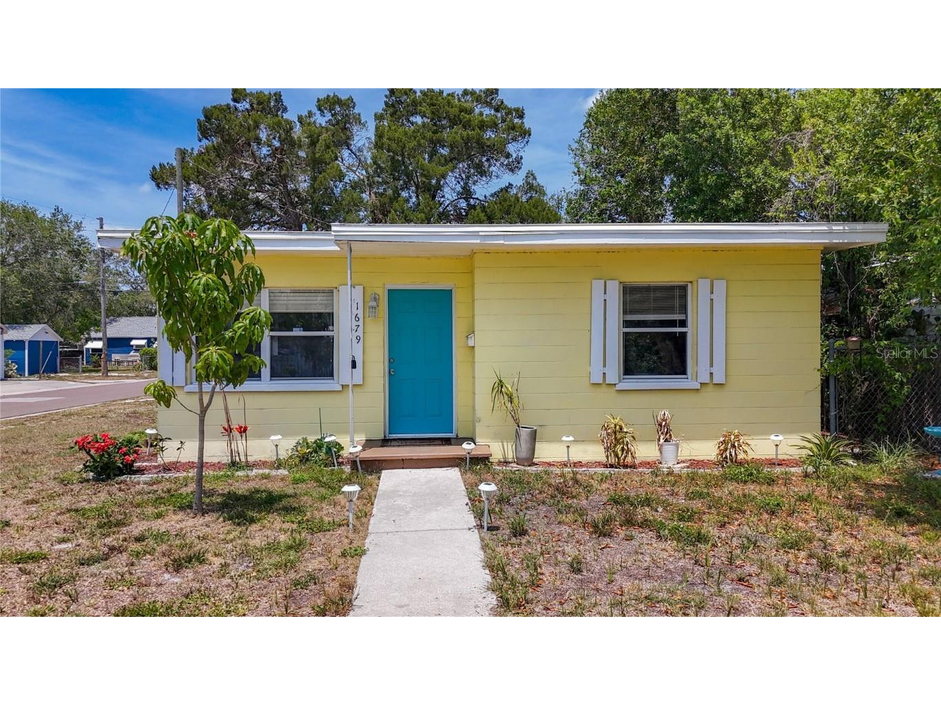 1679 29th Avenue N Saint Petersburg FL 33713 TB8361803 image1