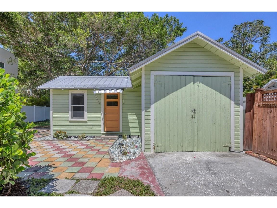 1679 Arlington Street Sarasota FL 34239 A4645254 image25