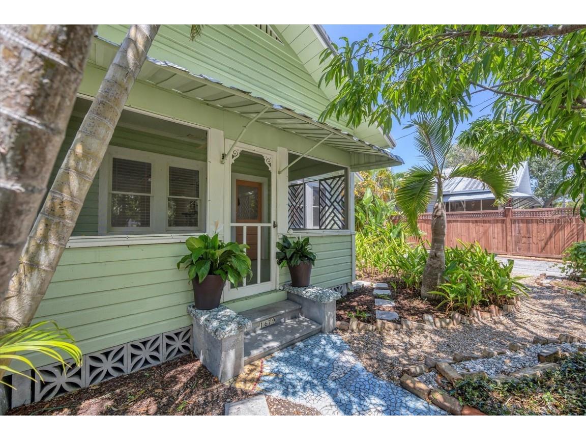 1679 Arlington Street Sarasota FL 34239 A4645254 image3