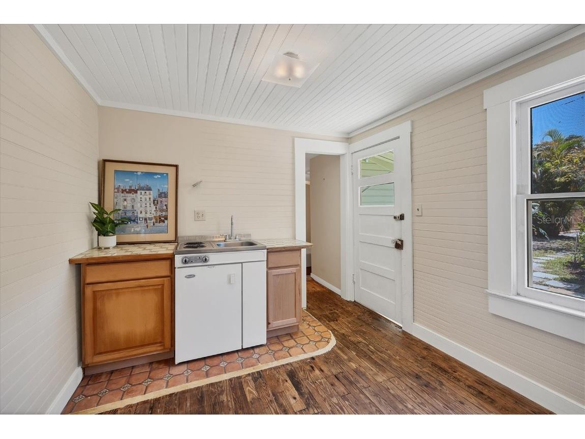 1679 Arlington Street Sarasota FL 34239 A4645254 image31