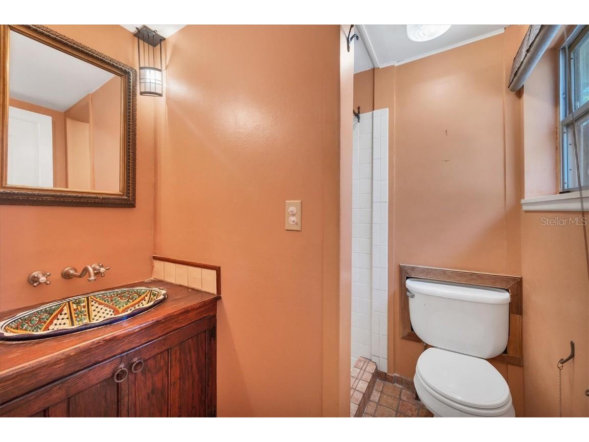 1679 Arlington Street Sarasota FL 34239 A4645254 image33