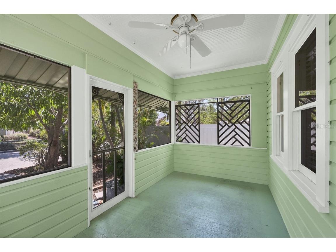 1679 Arlington Street Sarasota FL 34239 A4645254 image5