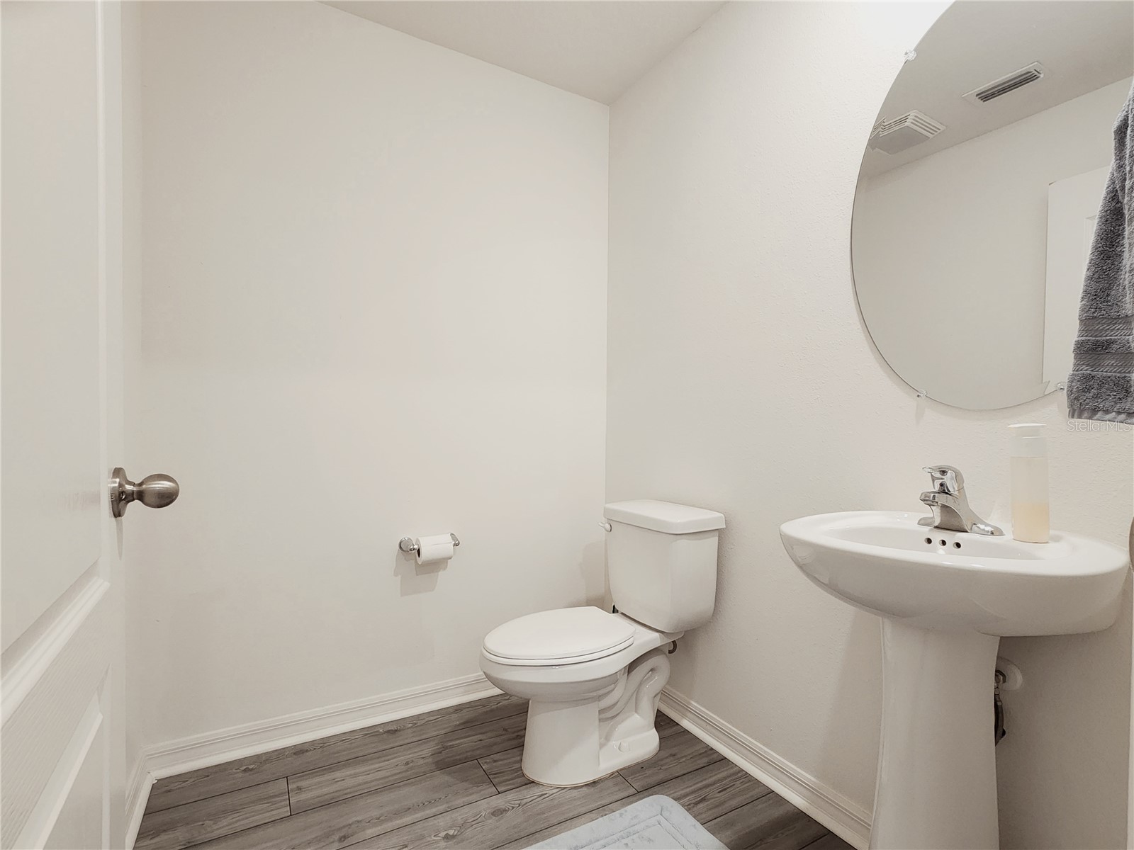 1679 Wynford Circle Tavares FL 32778 TB8510224 image5