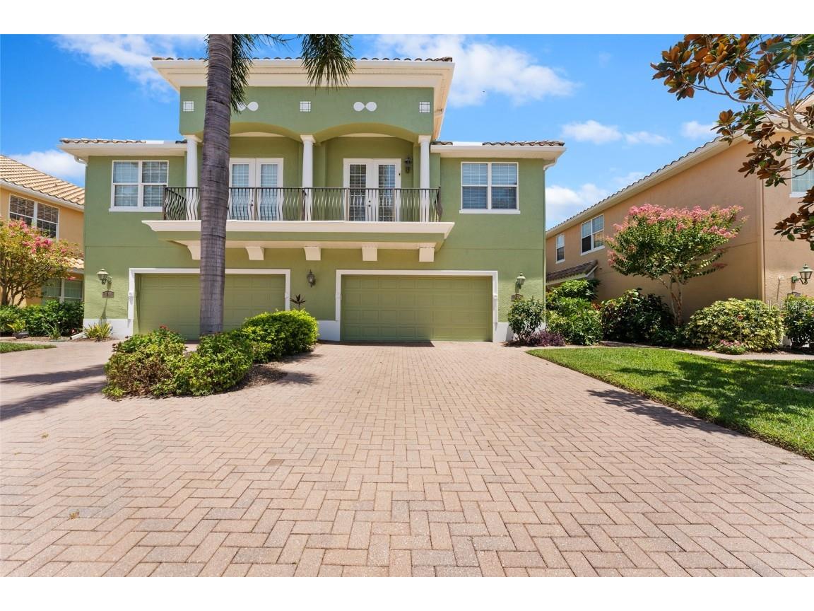 168 Banyan Bay Drive Saint Petersburg FL 33705 - LITTLE BAYOU ON TAMPA BAY U8247526 image1