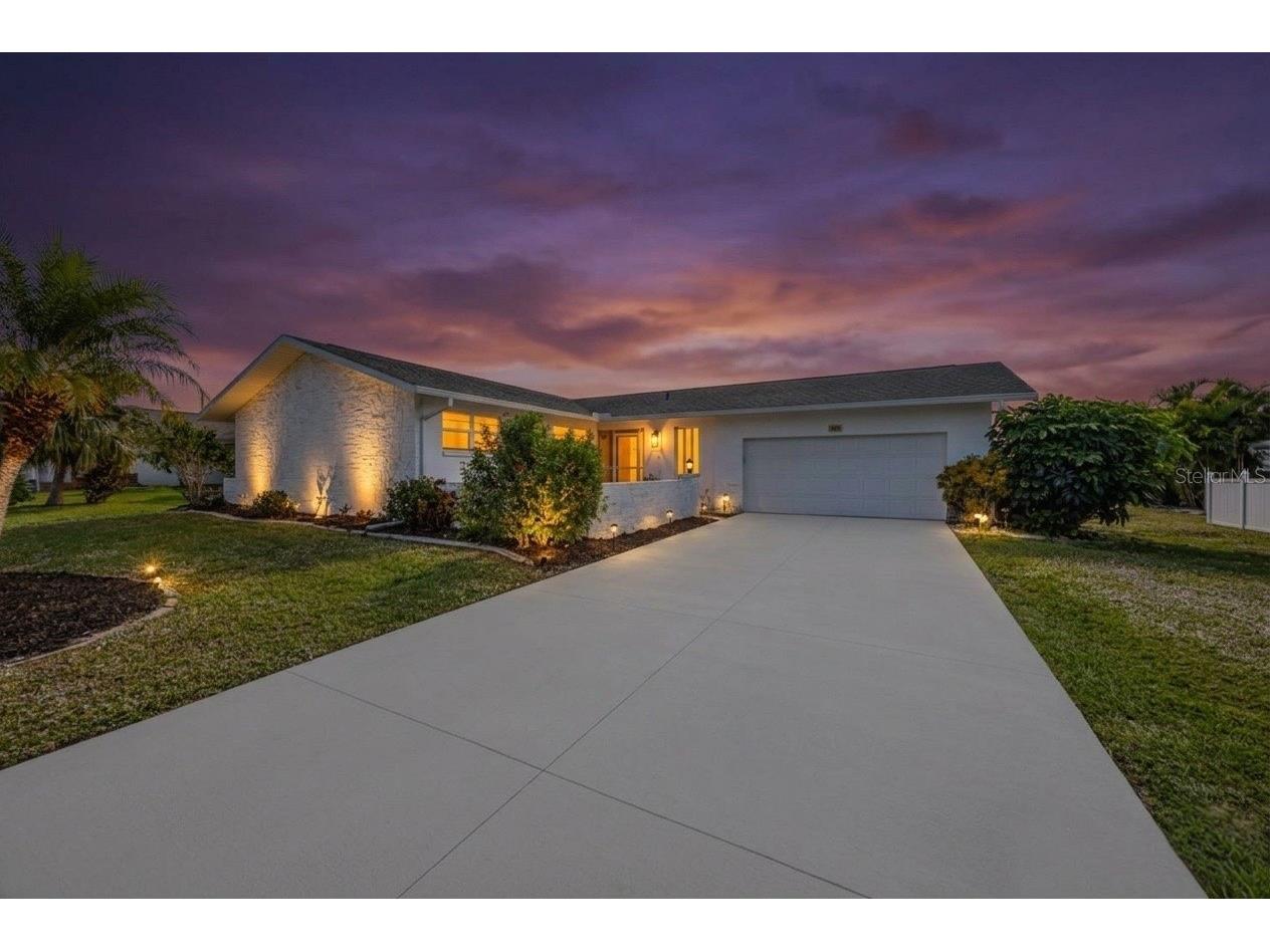168 Caddy Road Rotonda West FL 33947 A4672636 image1