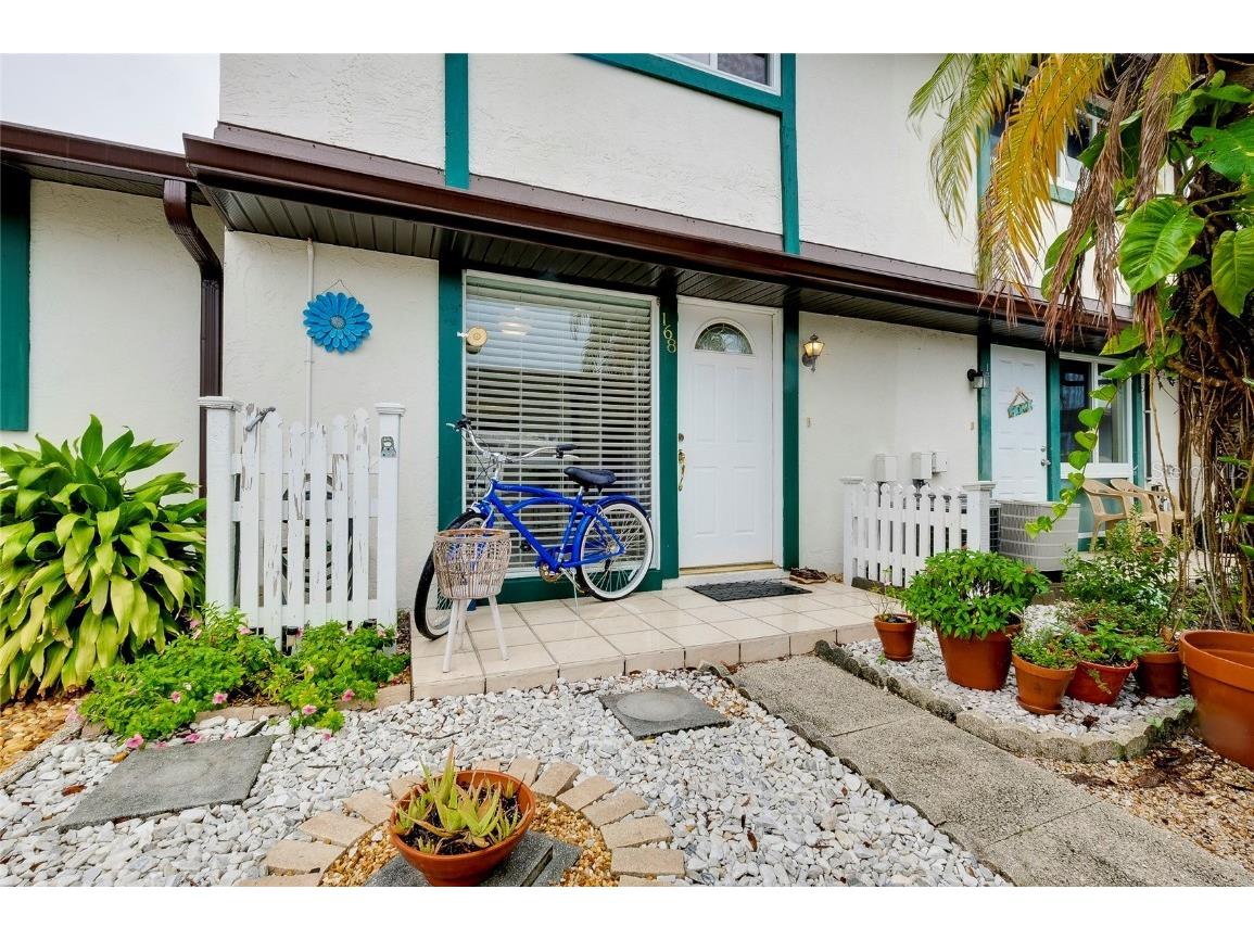 168 Circlewood Drive #102 Venice FL 34293 N6133325 image1