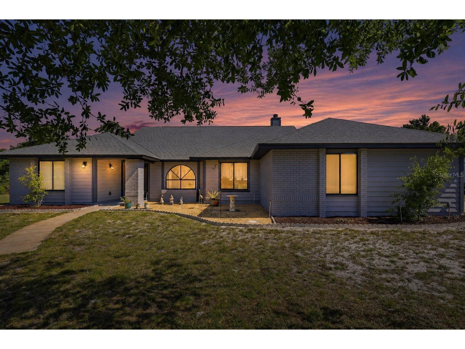 168 Community Drive Debary FL 32713 V4948752 image1