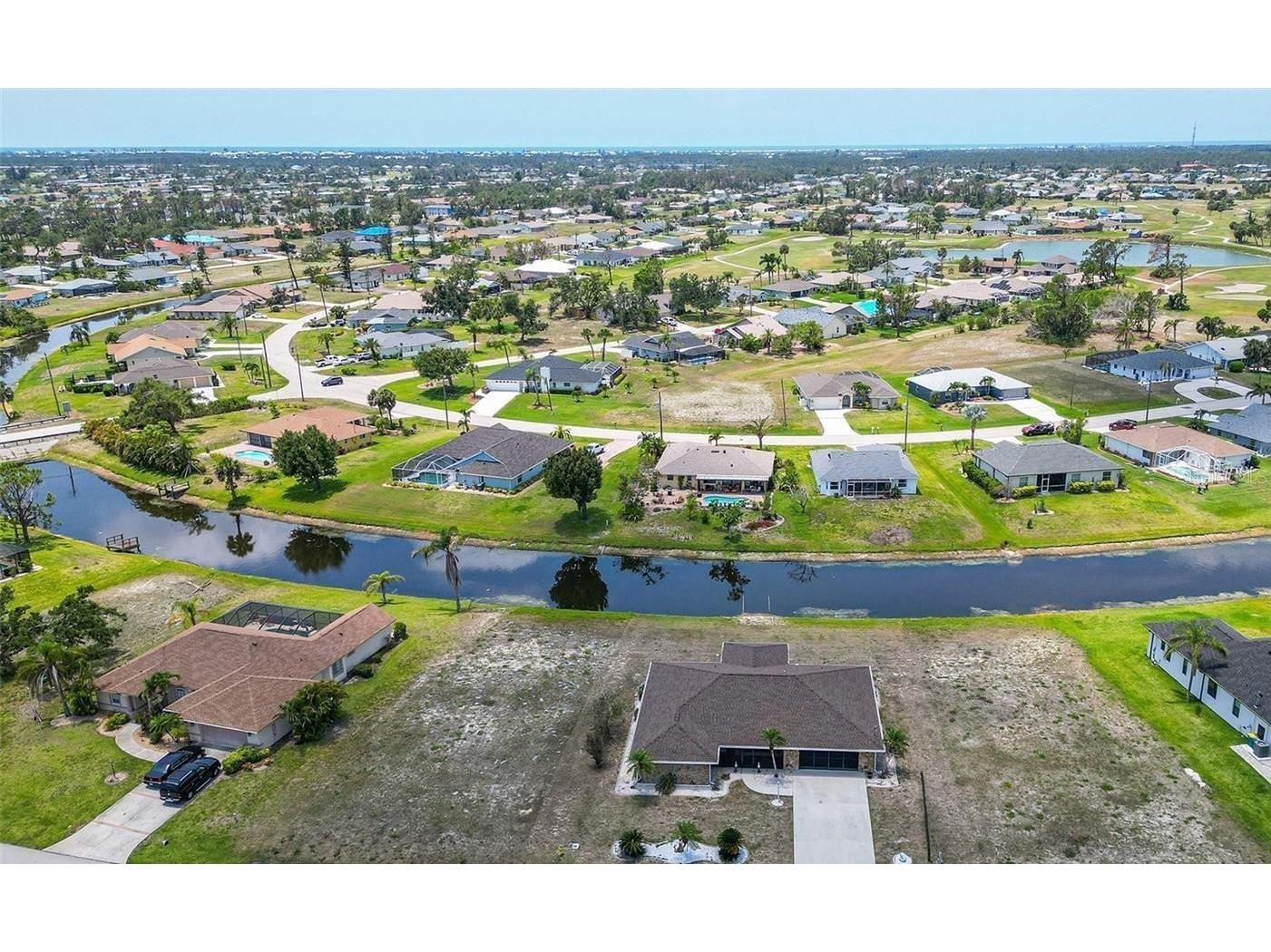 168 Mark Twain Lane Rotonda West FL 33947 - PEBBLE BEACH CREEK C7519517 image4