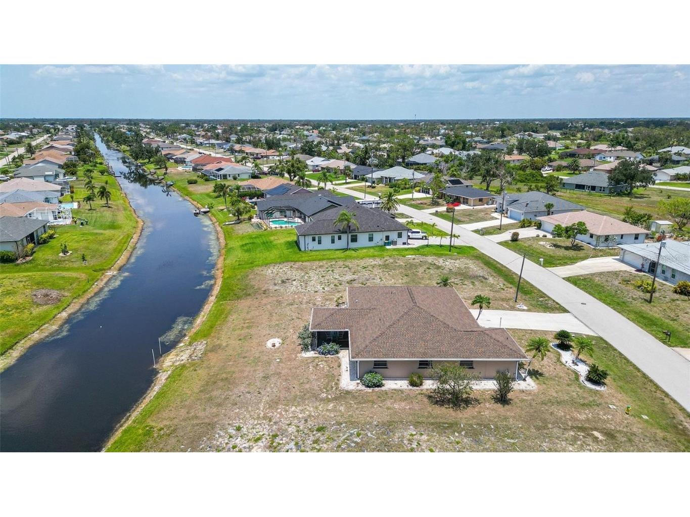 168 Mark Twain Lane Rotonda West FL 33947 S5119614 image1