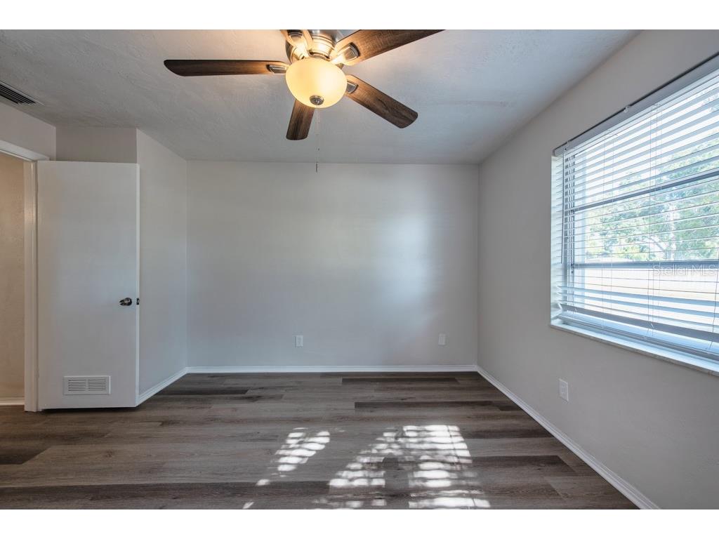 168 Southeast Boulevard N Saint Petersburg FL 33703 TB8449439 image12