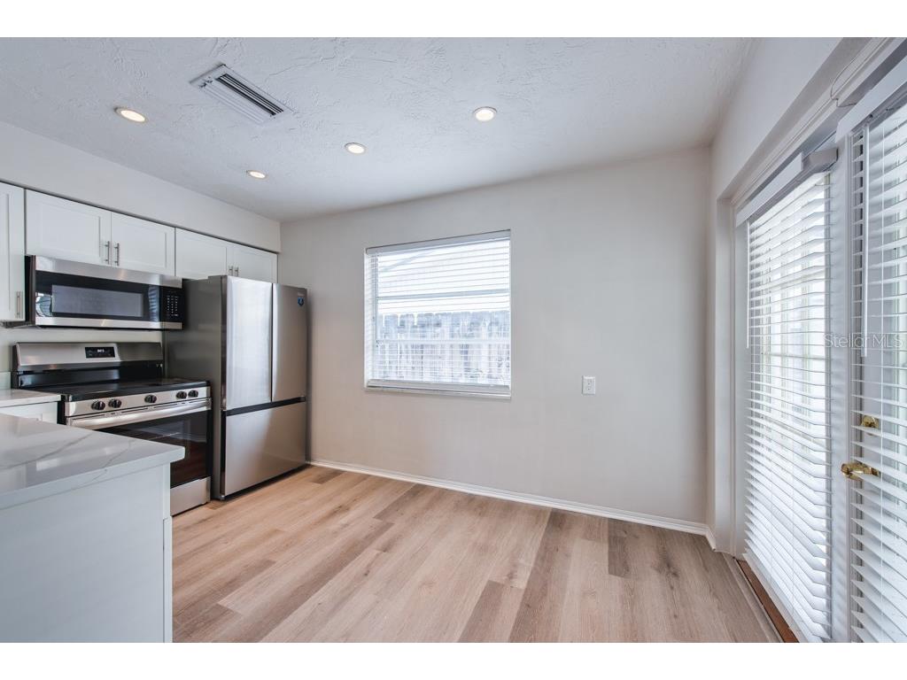 168 Southeast Boulevard N Saint Petersburg FL 33703 TB8449439 image5