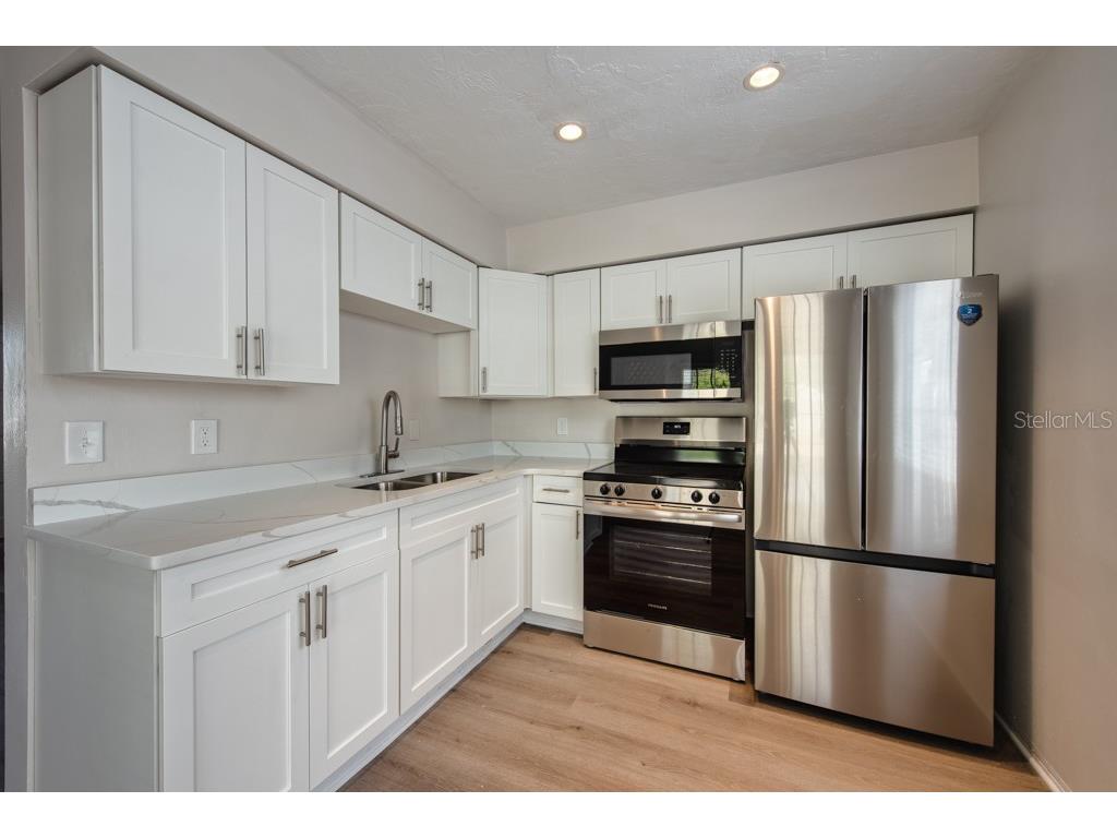 168 Southeast Boulevard N Saint Petersburg FL 33703 TB8449439 image8