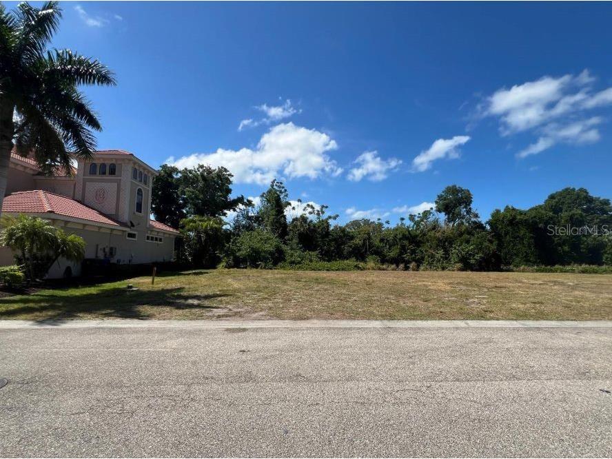 1680 Assisi Drive #13 Sarasota FL 34231 TB8479496 image1