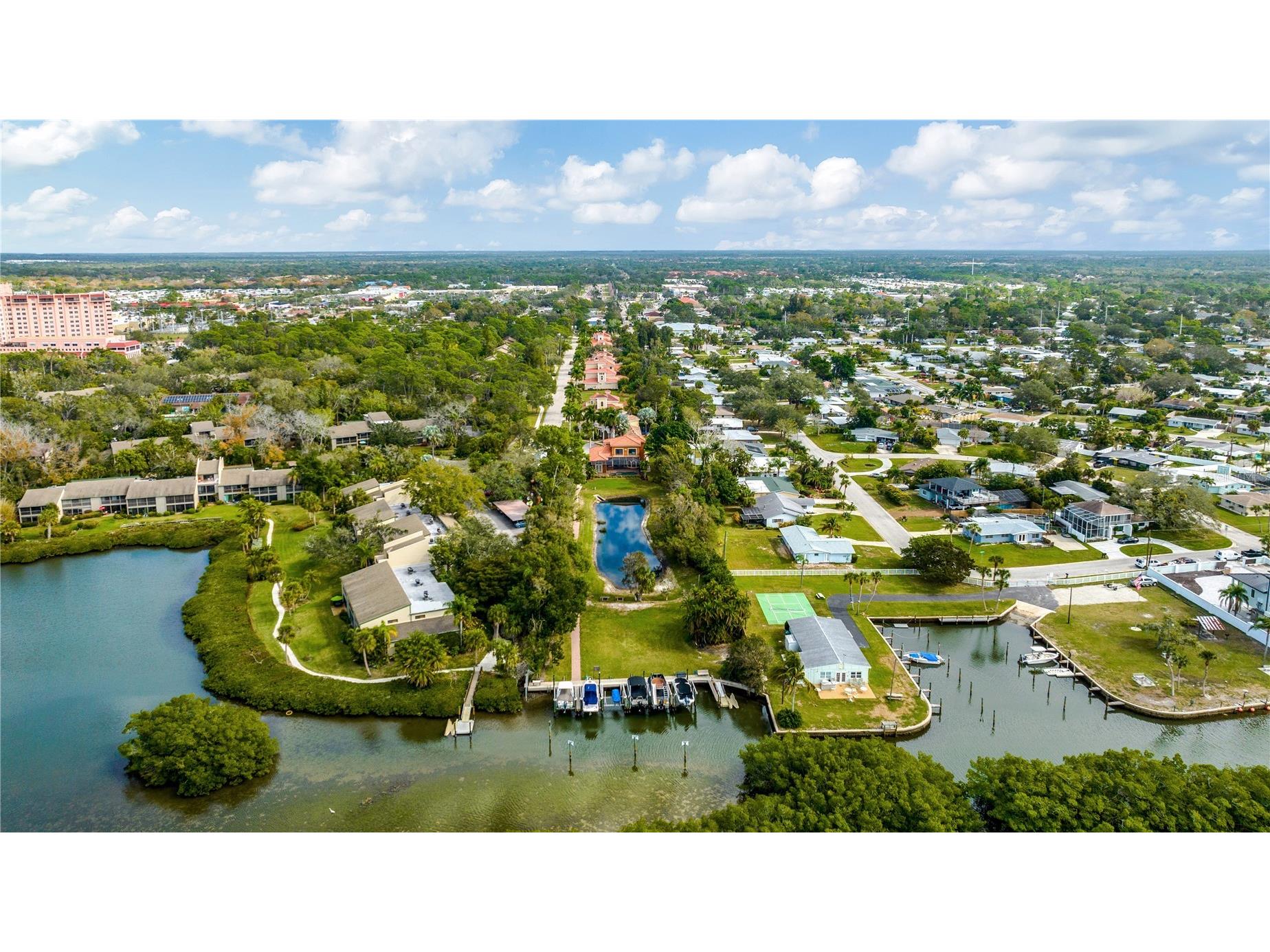 1680 Assisi Drive #13 Sarasota FL 34231 TB8479496 image4