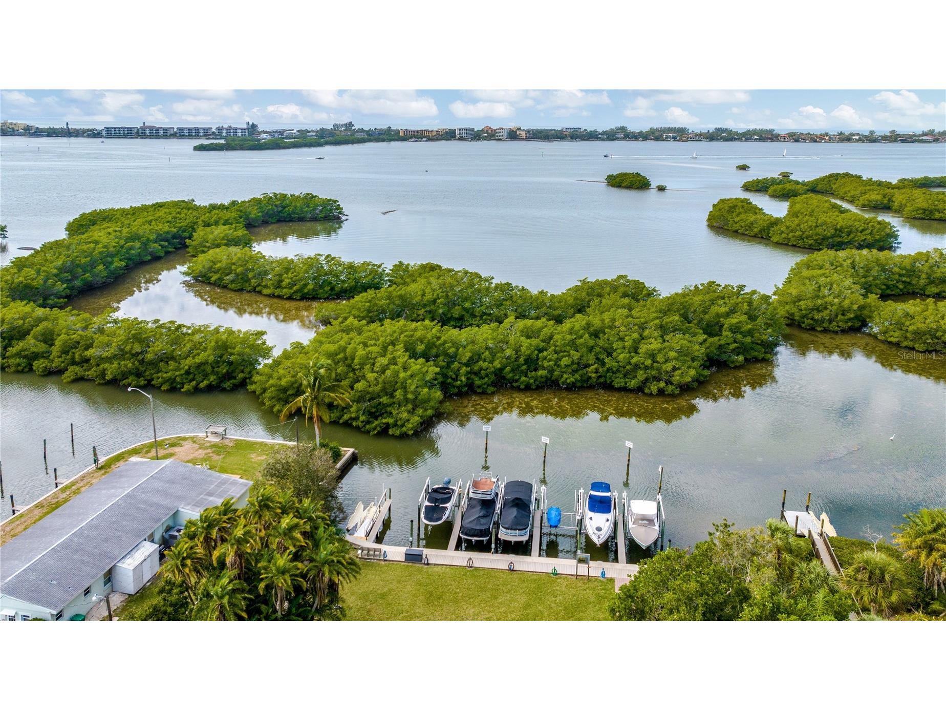 1680 Assisi Drive #13 Sarasota FL 34231 TB8479496 image5