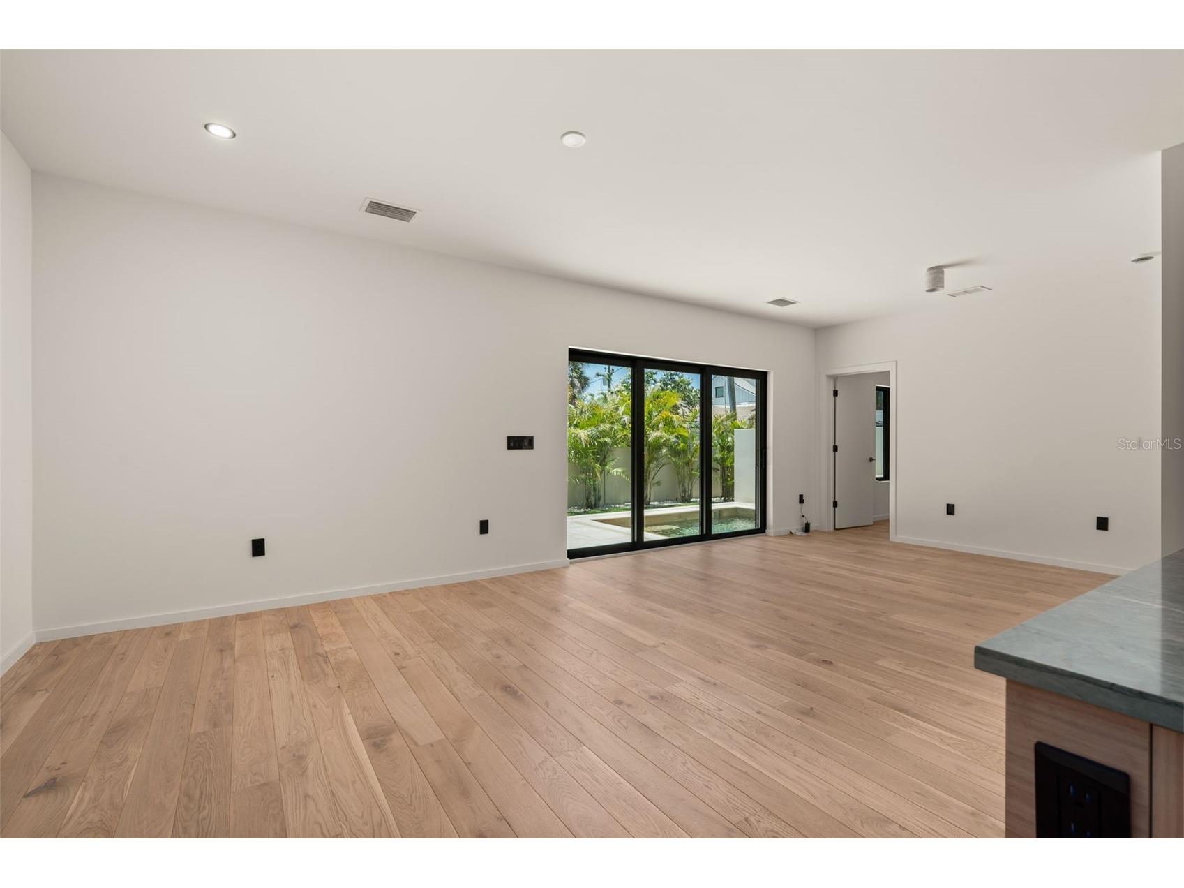 1680 Cherry Lane Sarasota FL 34236 A4698379 image29