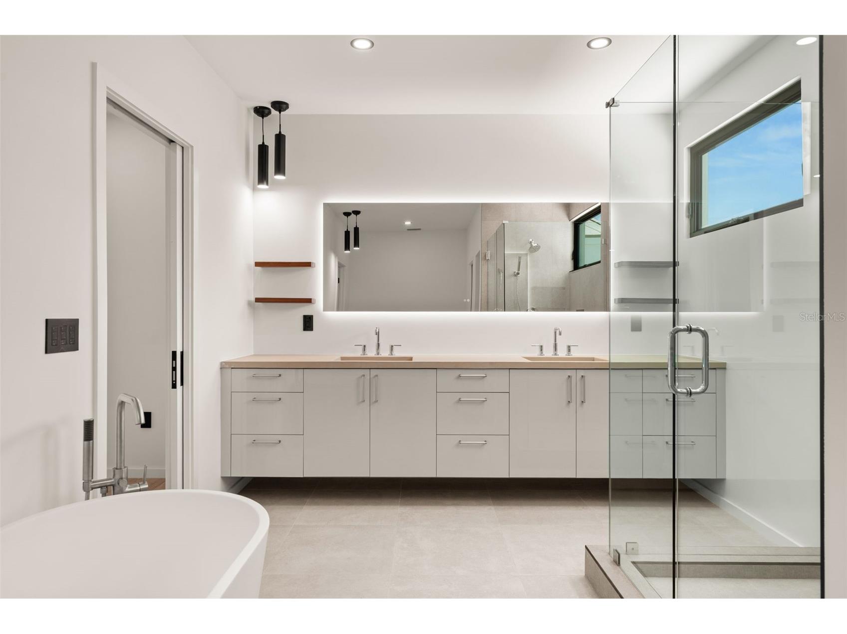 1680 Cherry Lane Sarasota FL 34236 A4698379 image54