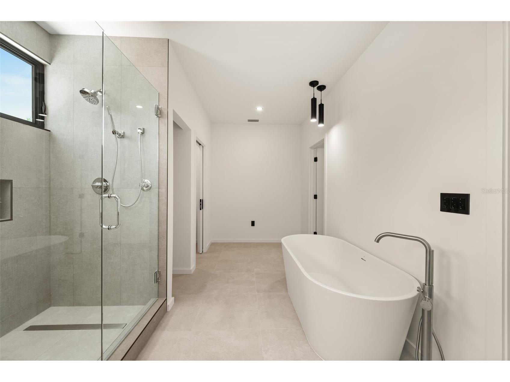 1680 Cherry Lane Sarasota FL 34236 A4698379 image55