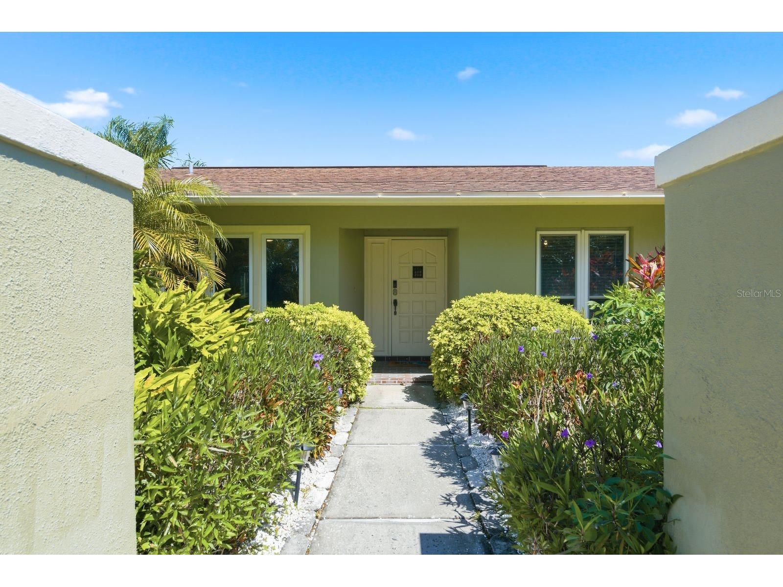 1680 Cinnamon Lane Dunedin FL 34698 TB8489178 image2