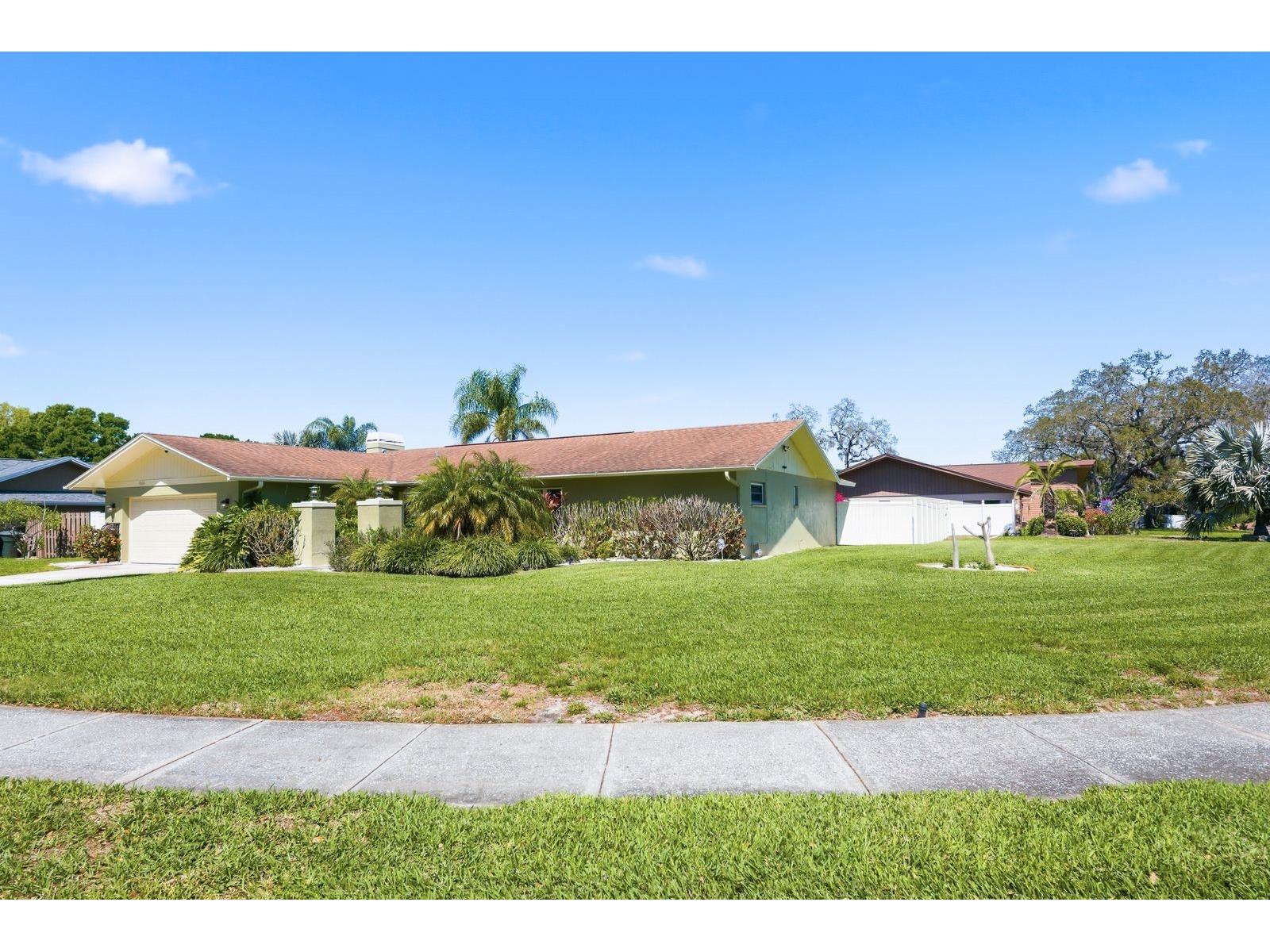1680 Cinnamon Lane Dunedin FL 34698 TB8489178 image40