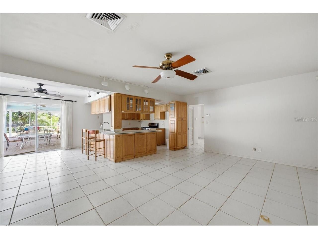 1680 Fox Road Clearwater FL 33764 TB8522143 image40
