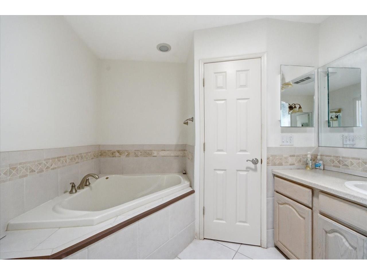 1680 Fox Road Clearwater FL 33764 TB8522143 image47