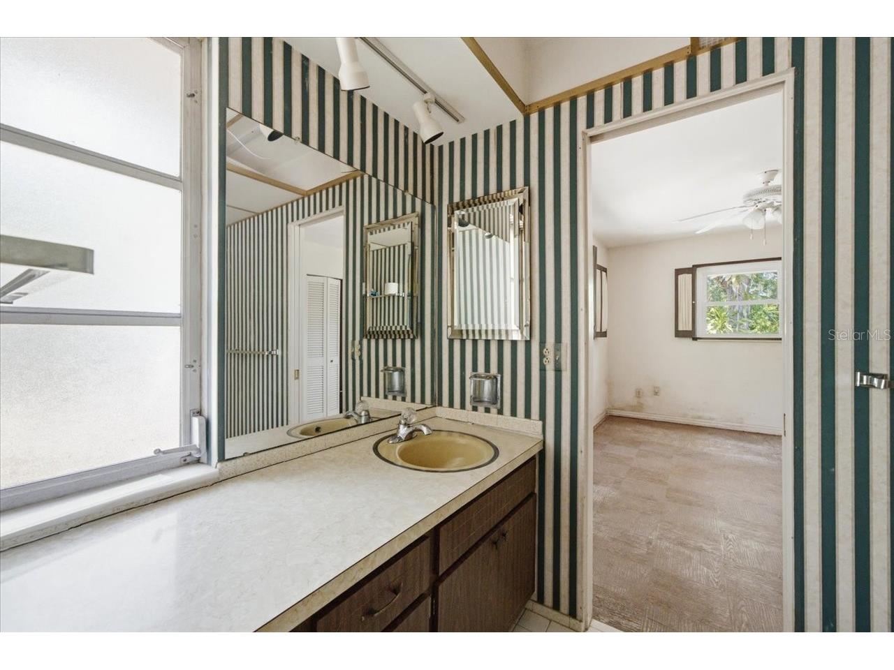 1680 Fox Road Clearwater FL 33764 TB8522143 image57