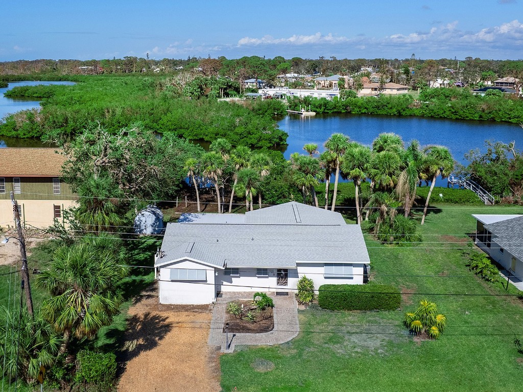 1680 Lemon Bay Drive Venice FL 34293 - ALLIGATOR CREEK N6136100 image1