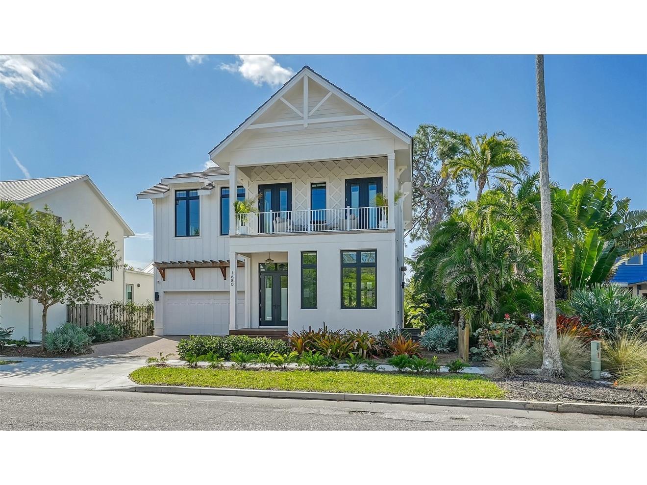 1680 Oak Street Sarasota FL 34236 A4603355 image1
