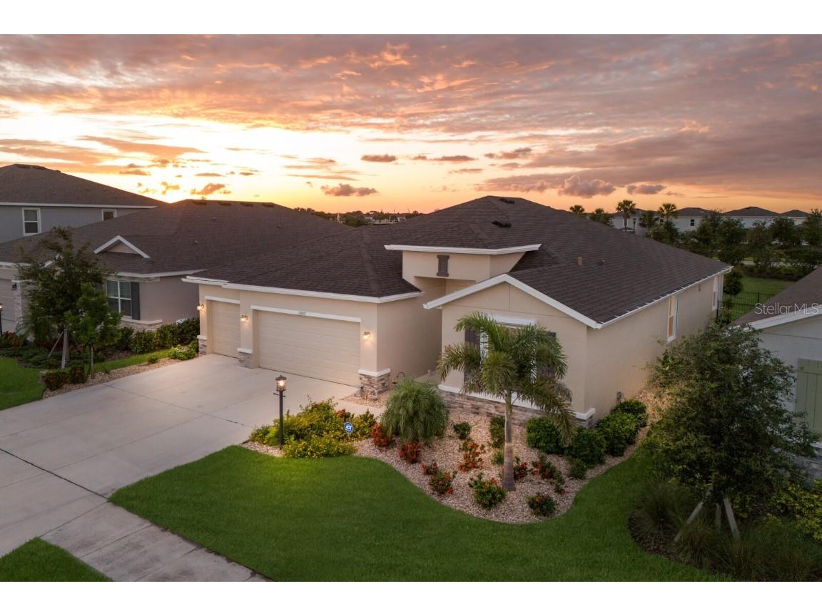 16807 Barnwood Place Bradenton FL 34211 A4652241 image1