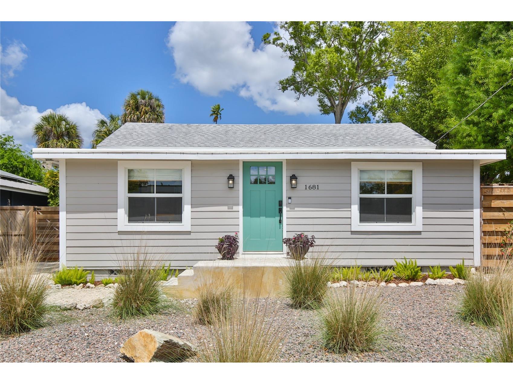 1681 8th Street Sarasota FL 34236 A4688573 image2