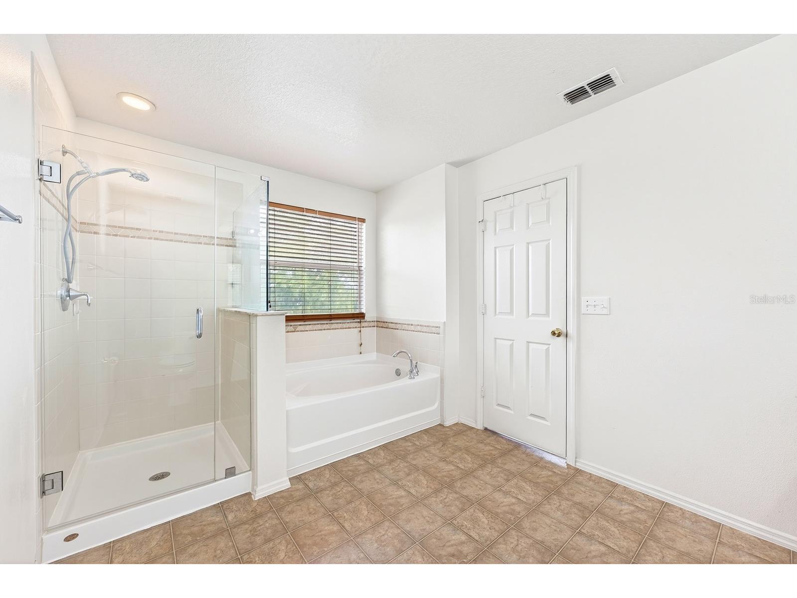 1681 Strathmore Circle Mount Dora FL 32757 O6403094 image22
