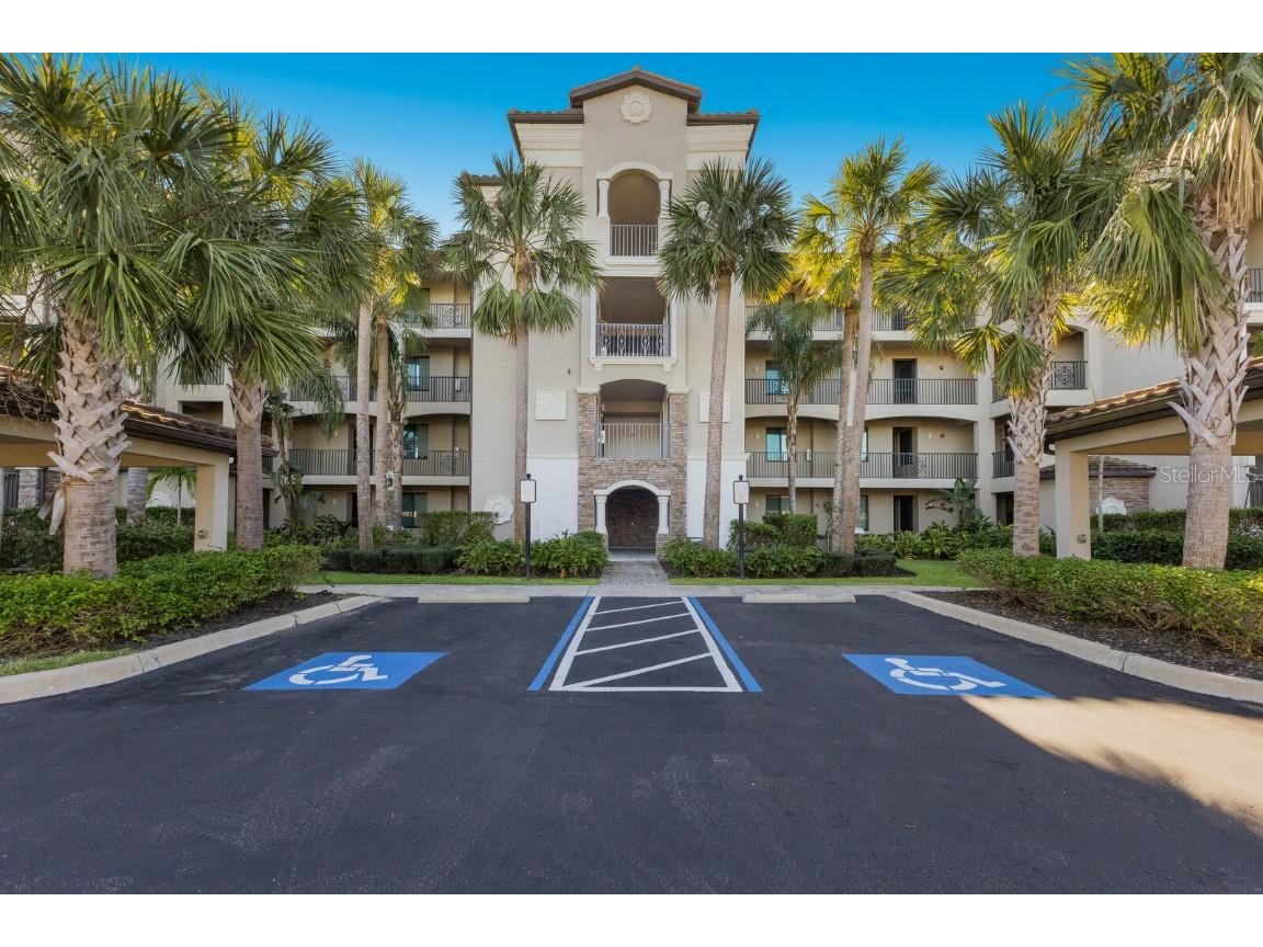 16814 Vardon Terrace #208 Bradenton FL 34211 - LAKEWOOD NATIONAL POND A4630428 image1