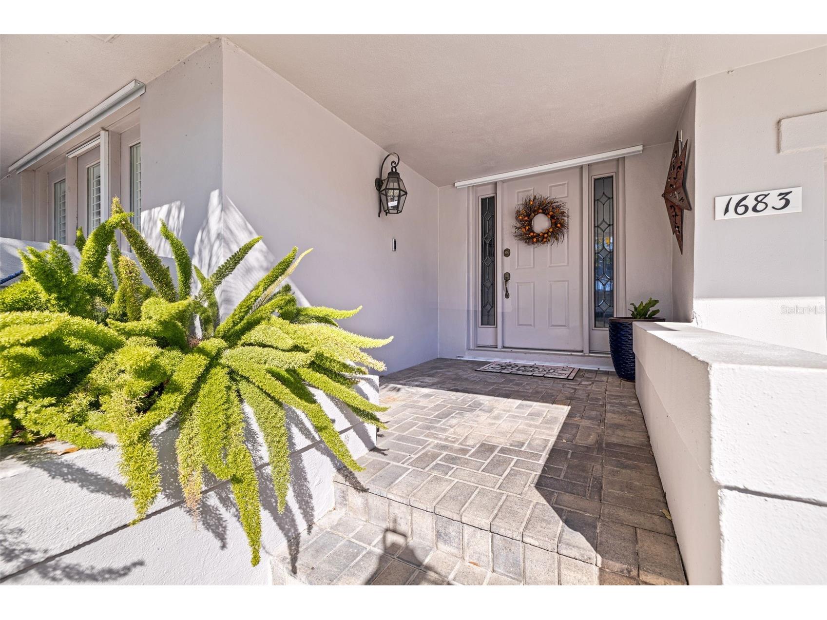 1683 Watermark Circle NE Saint Petersburg FL 33702 - TANGLEWOOD CHANNEL TB8472984 image2