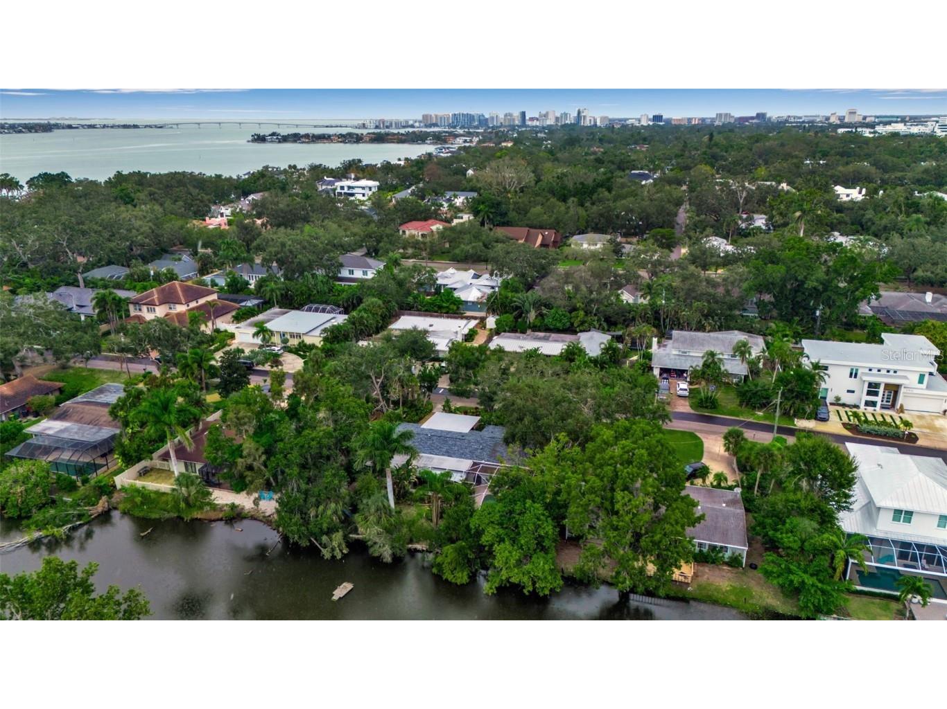 1684 Spring Creek Drive Sarasota FL 34239 A4671407 image1