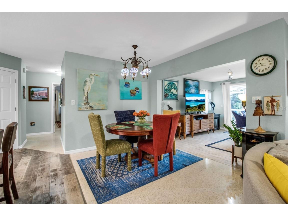 1684 Spring Creek Drive Sarasota FL 34239 A4671407 image19