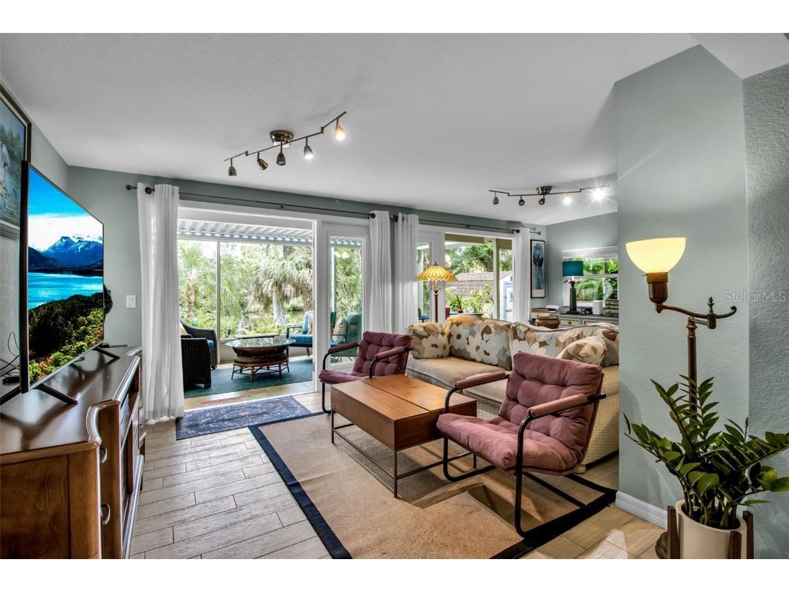 1684 Spring Creek Drive Sarasota FL 34239 A4671407 image22