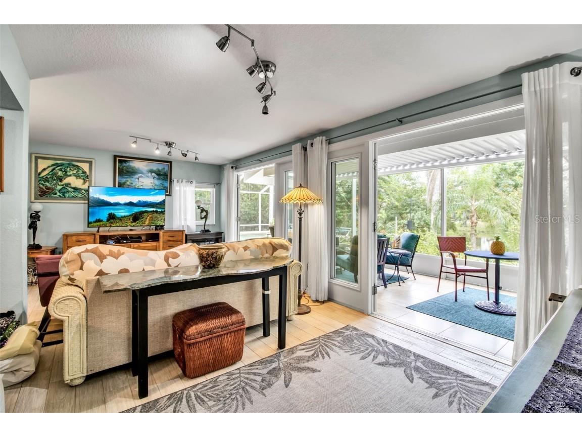 1684 Spring Creek Drive Sarasota FL 34239 A4671407 image24