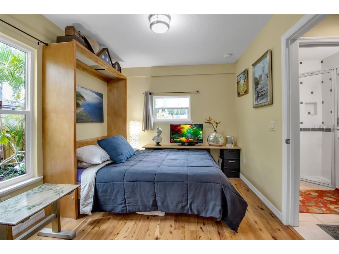 1684 Spring Creek Drive Sarasota FL 34239 A4671407 image32