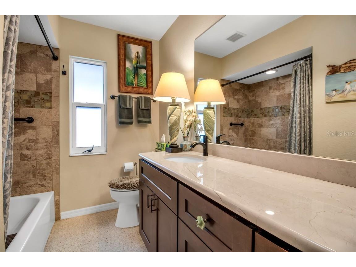 1684 Spring Creek Drive Sarasota FL 34239 A4671407 image35