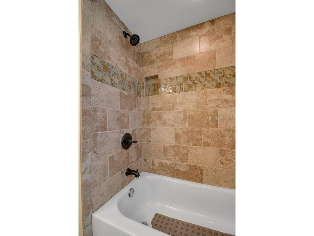 1684 Spring Creek Drive Sarasota FL 34239 A4671407 image37