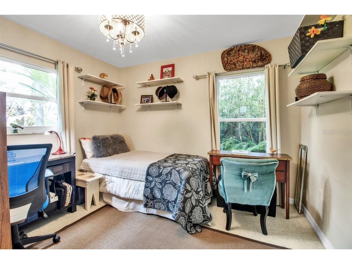 1684 Spring Creek Drive Sarasota FL 34239 A4671407 image39