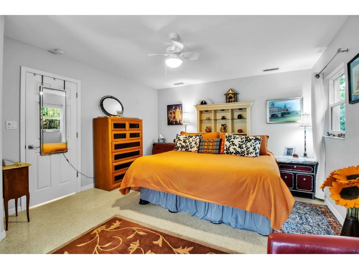 1684 Spring Creek Drive Sarasota FL 34239 A4671407 image43