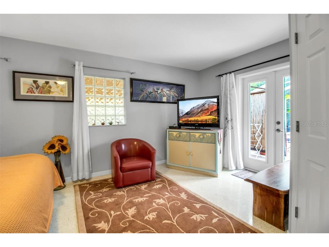 1684 Spring Creek Drive Sarasota FL 34239 A4671407 image45