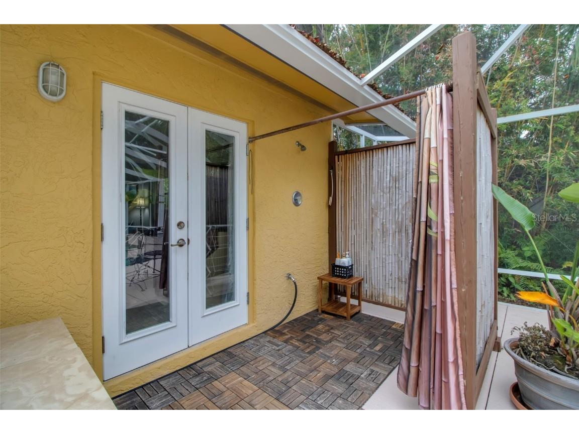 1684 Spring Creek Drive Sarasota FL 34239 A4671407 image46