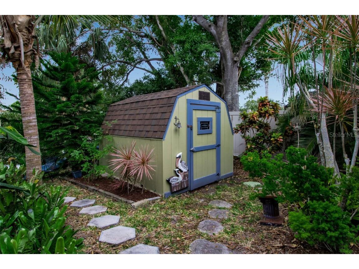 1684 Spring Creek Drive Sarasota FL 34239 A4671407 image51