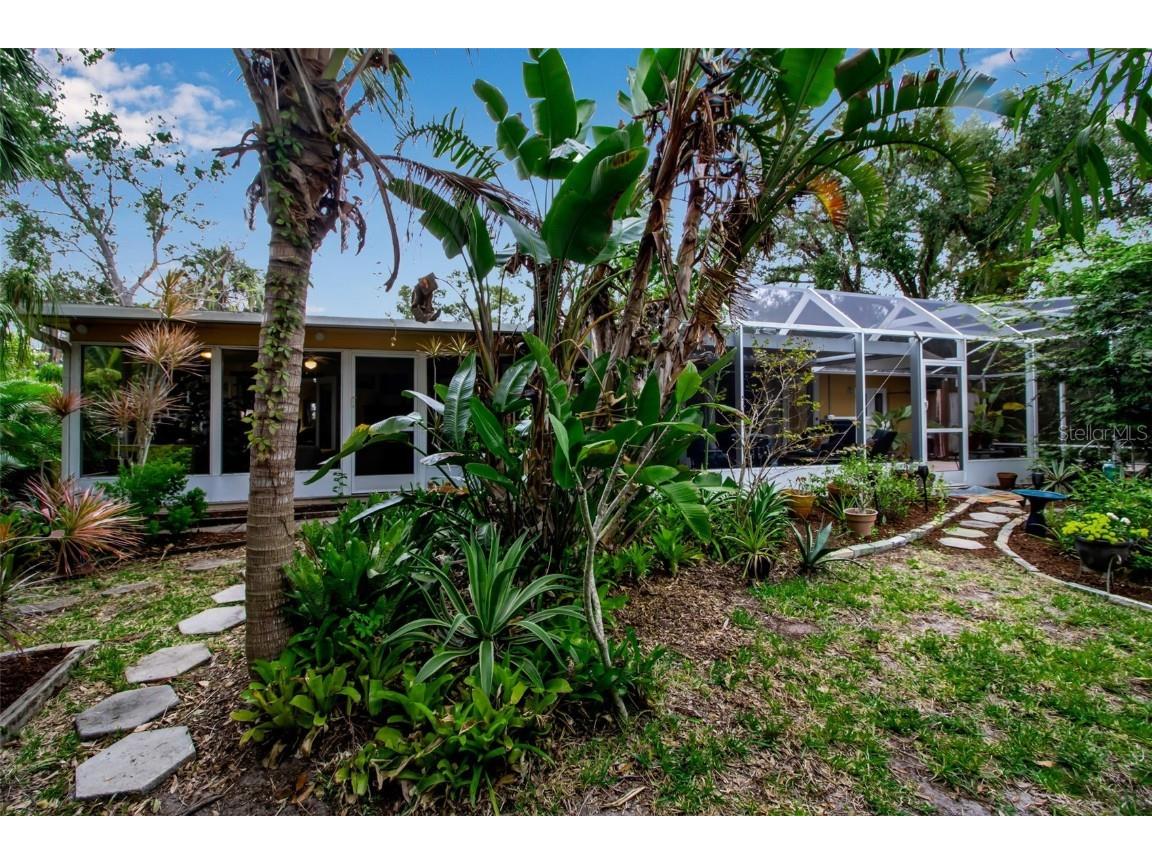 1684 Spring Creek Drive Sarasota FL 34239 A4671407 image58