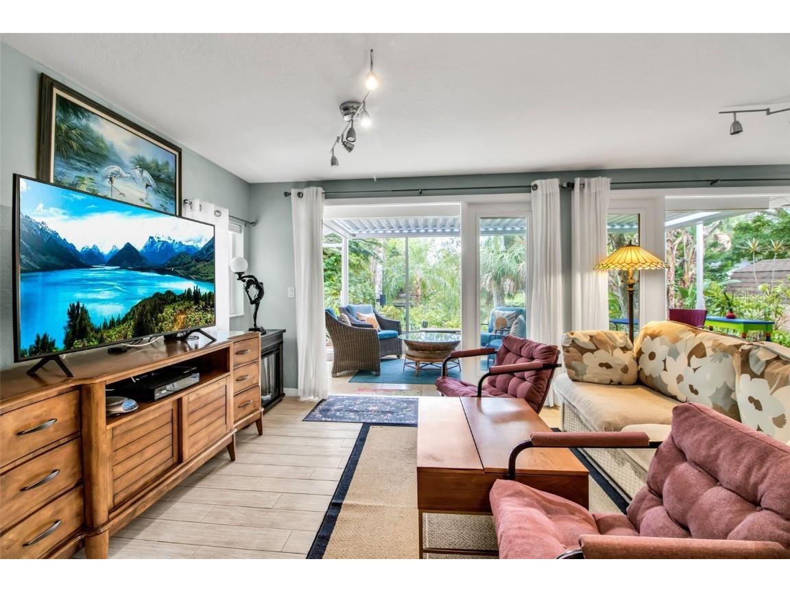 1684 Spring Creek Drive Sarasota FL 34239 A4671407 image6