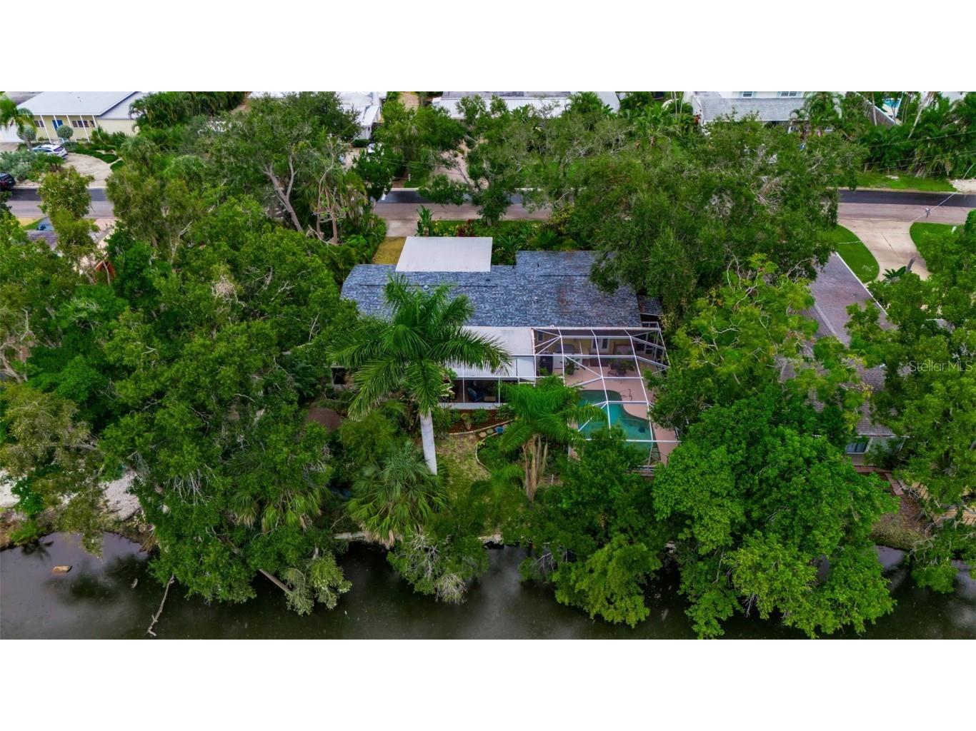 1684 Spring Creek Drive Sarasota FL 34239 A4671407 image62