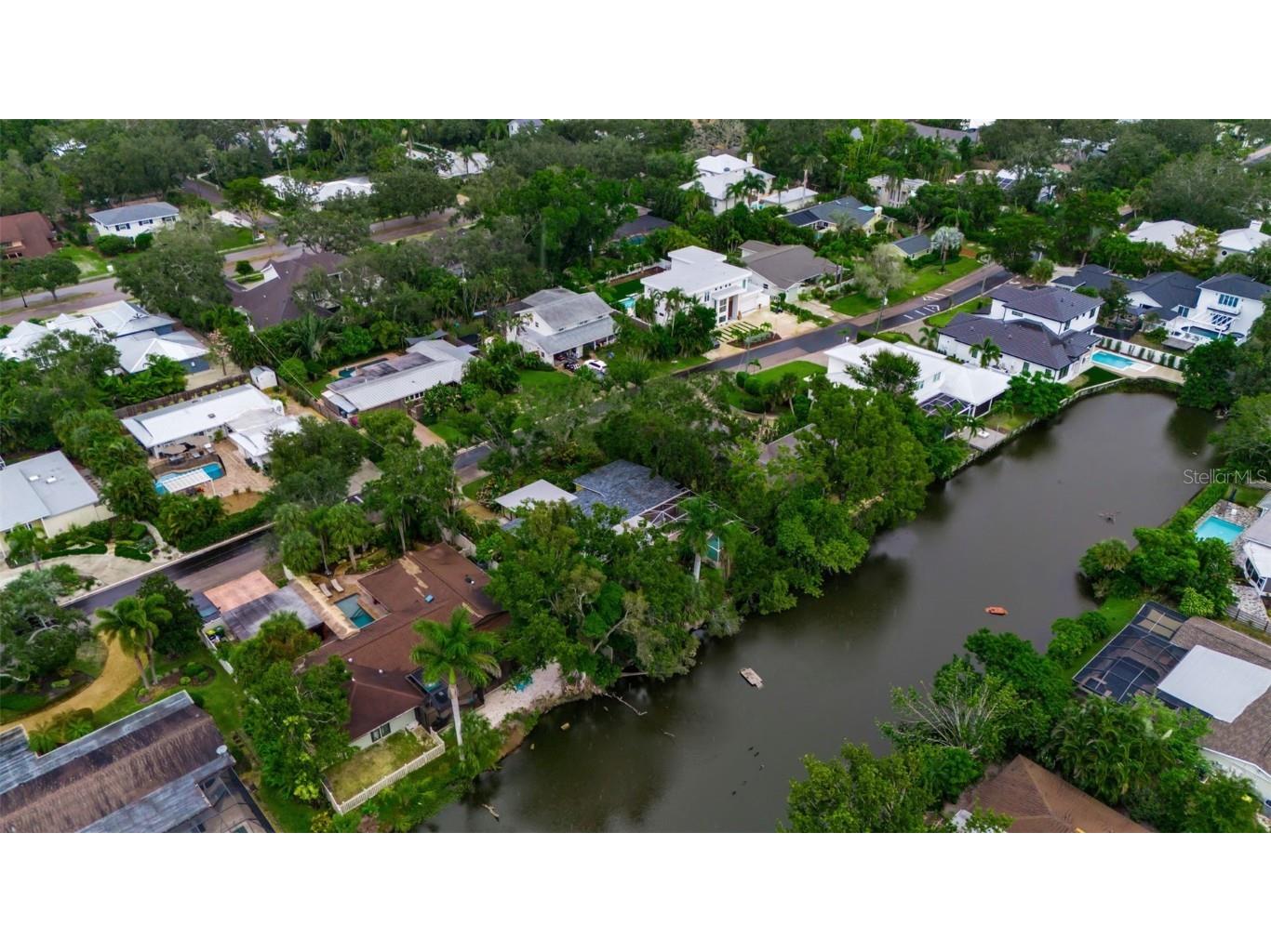 1684 Spring Creek Drive Sarasota FL 34239 A4671407 image64